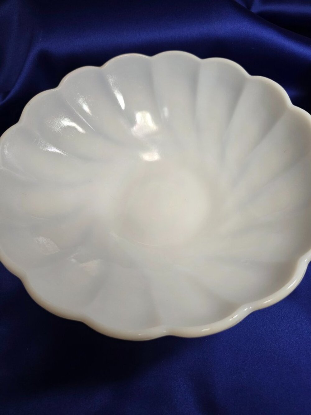 Vintage Hazel Atlas milk glass swirling pattern with scallop edge bowl